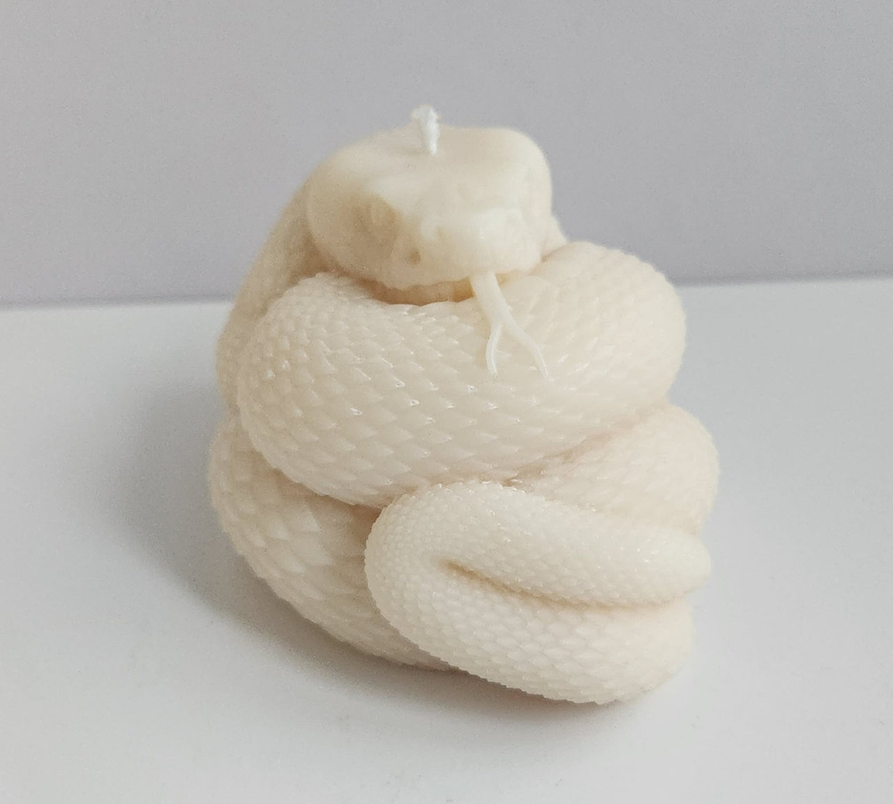 Serpent's Whispers Candle