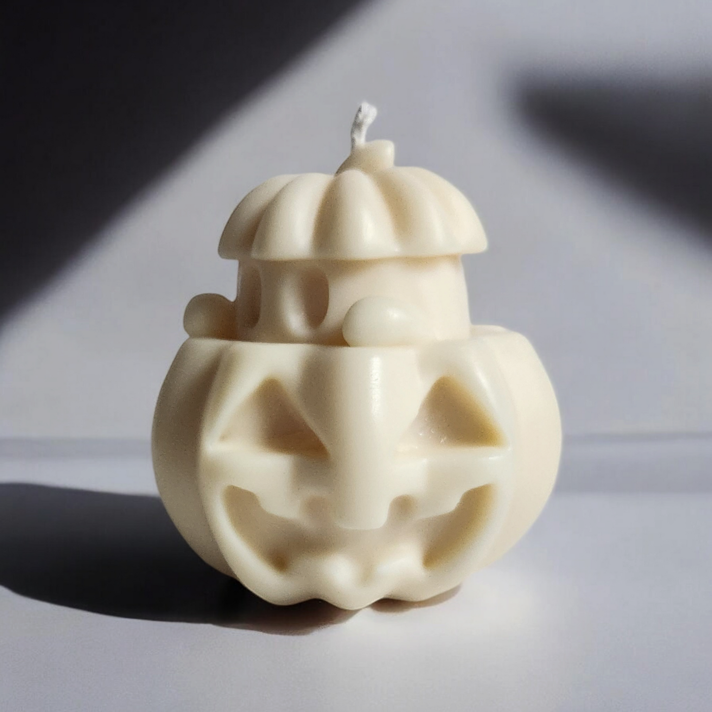 Phantom Pumpkin Crown Ghost Candle