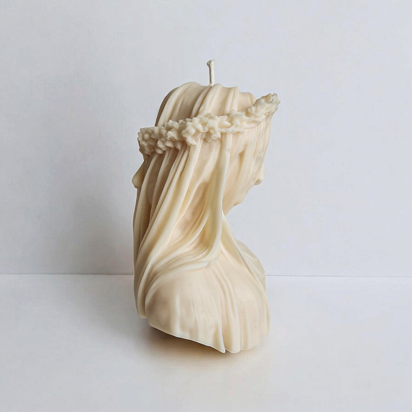 Ghostly Mourning: The Veiled Queen Candle (Huge)