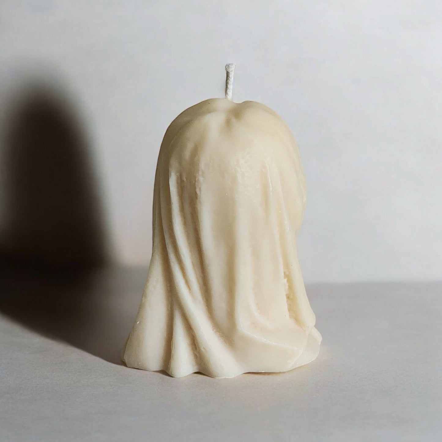 Veiled Skull Candle (Large)