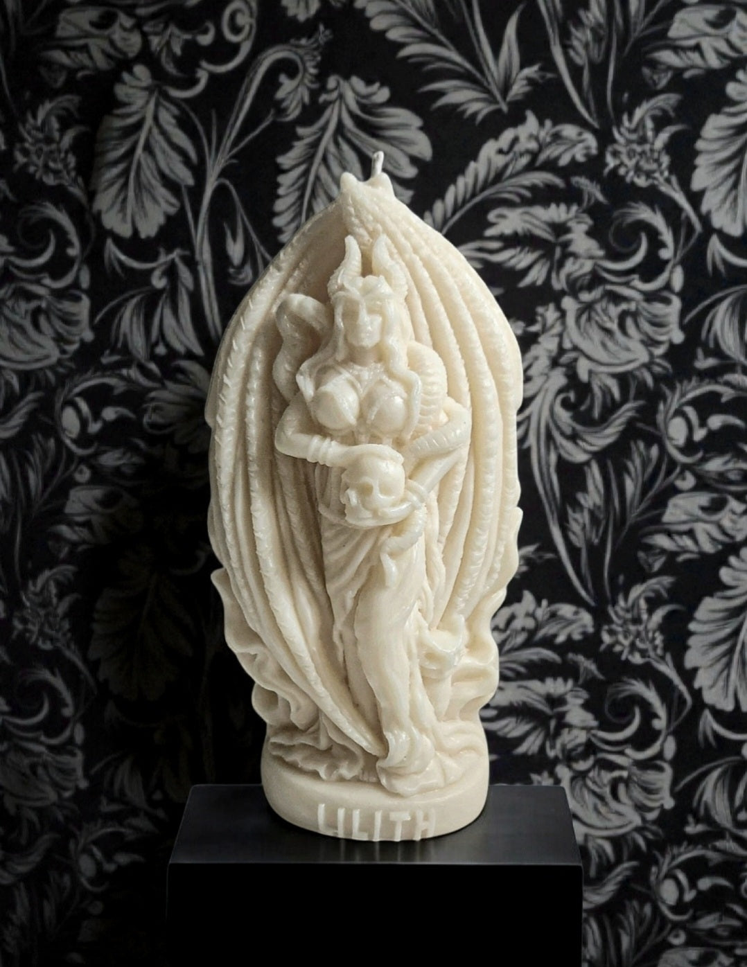 Lilith: Goddess of Empowerment Candle (Huge)