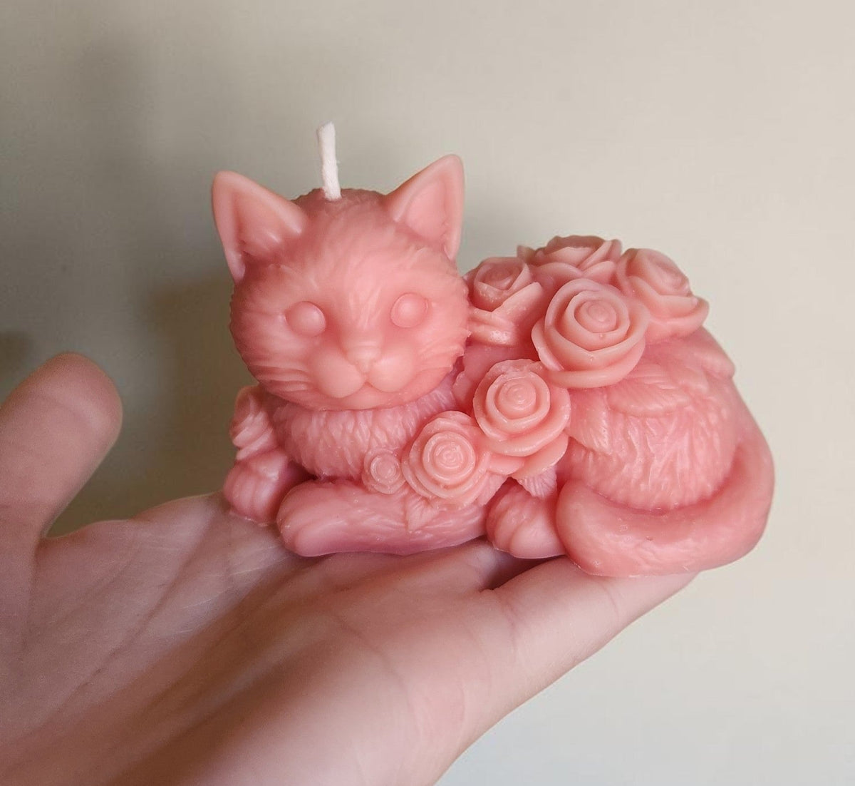 Cupcake in Loving Bloom Kitty Candle