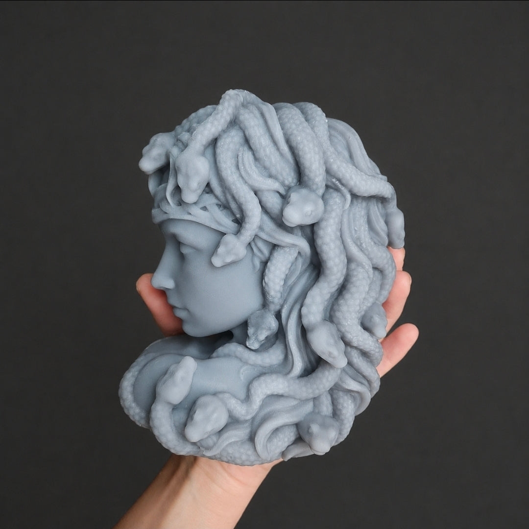 Medusa's Gaze: Blue Petrification (Large)