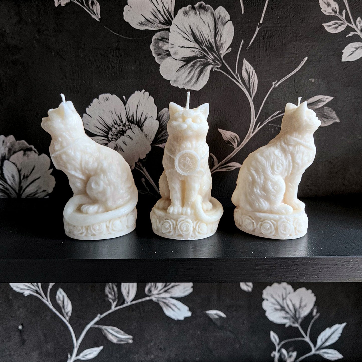Floral Throne Kitty Candle
