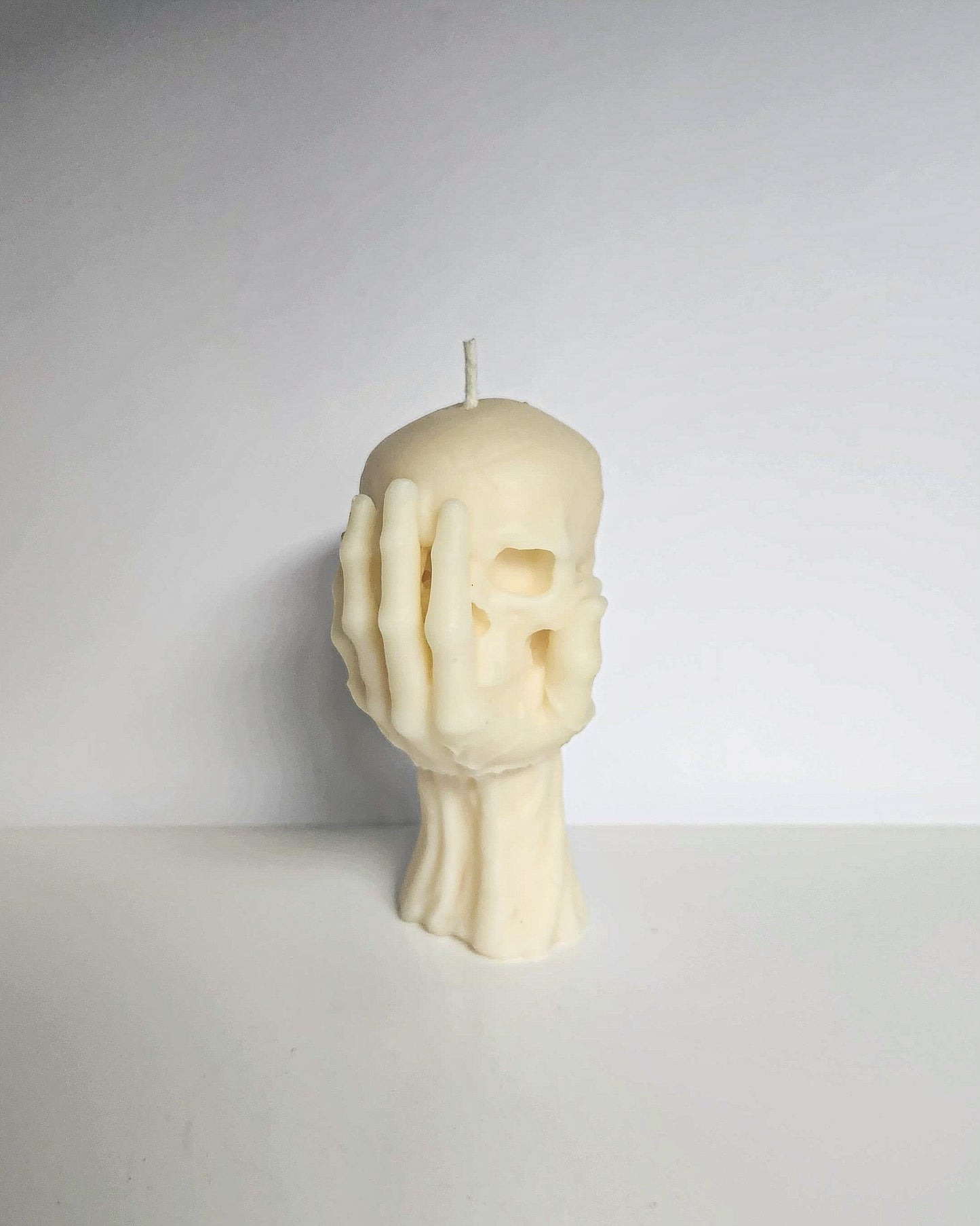Skull Embrace Candle