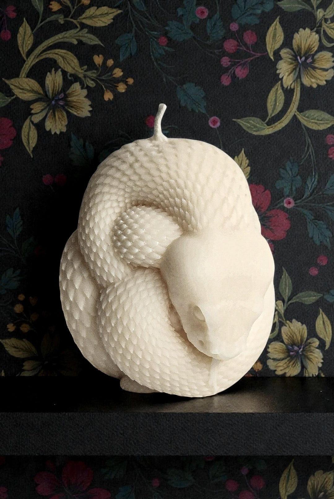 Serpent Strike Candle