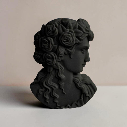 Midnight Bloom Goddess Candle (Large)