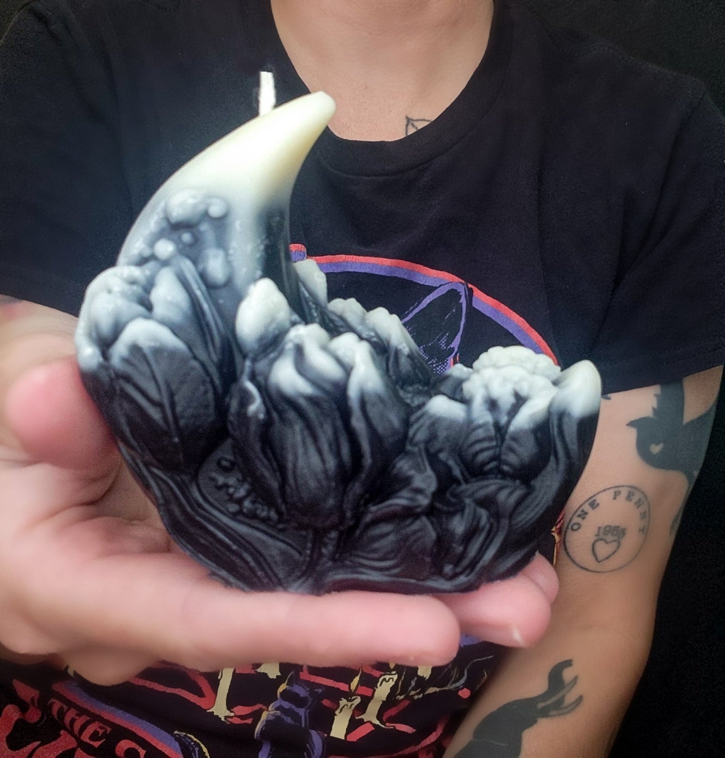 Nocturne Bloom Crescent Candle