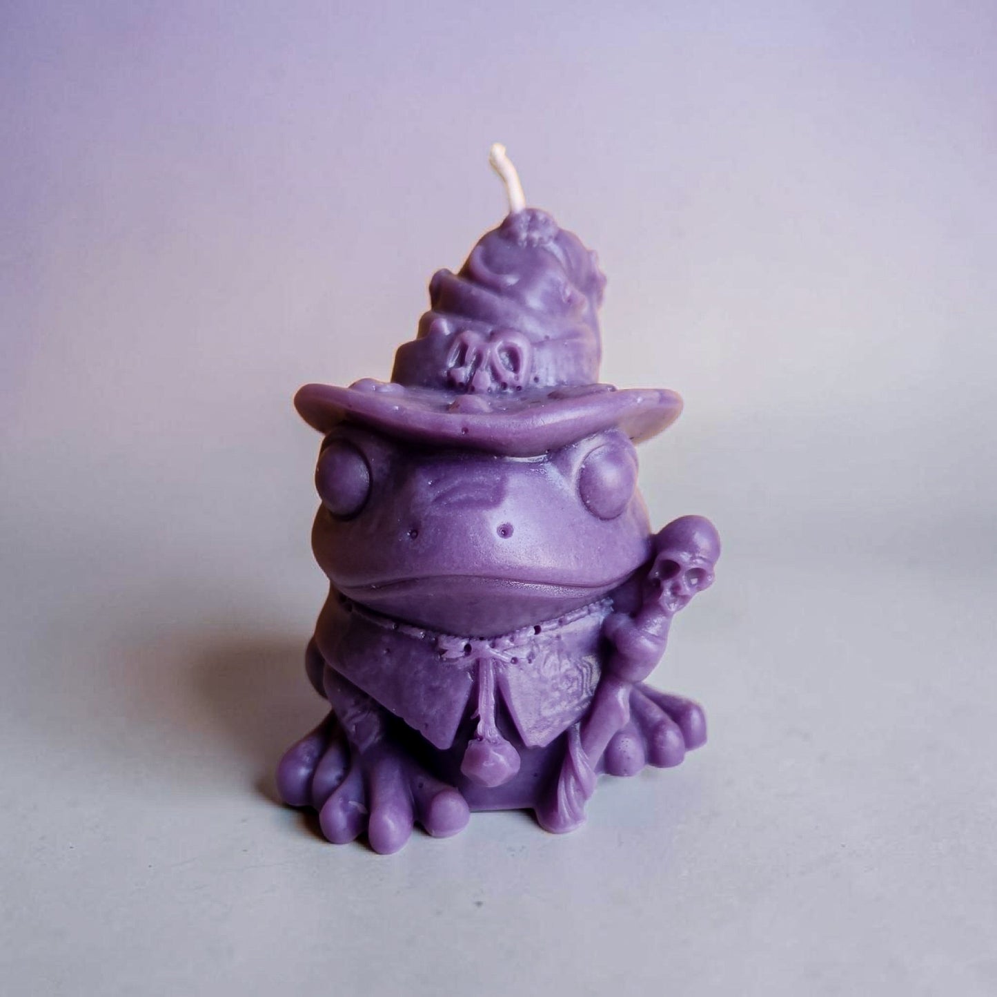 Hocus Croakus: Witchy Ribbits Candle