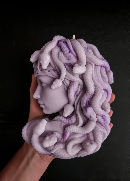 Medusa's Gaze: Mystic Marble Candle (Large)