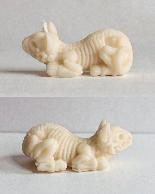 Whiskers Bones Kitty Candle