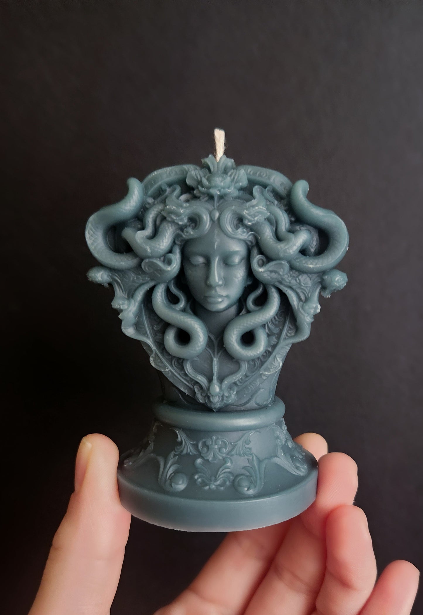 Medusa's Forsaken Throne Candle