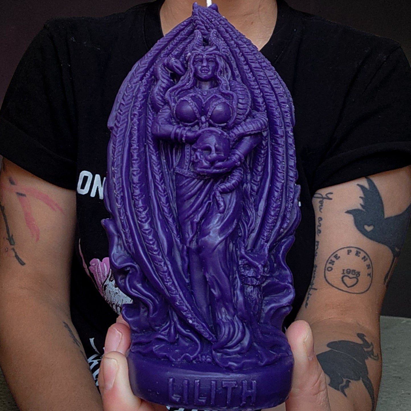 Lilith: Queen of the Night Candle (Huge)
