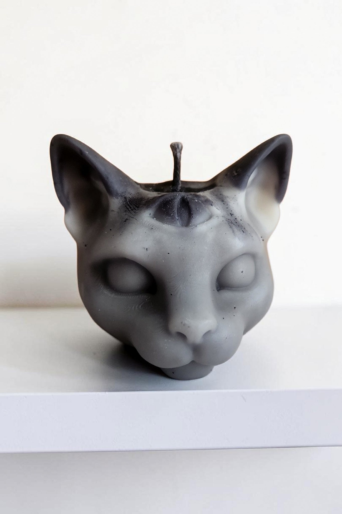 Marble Three Eyed Kitty Cat Candle