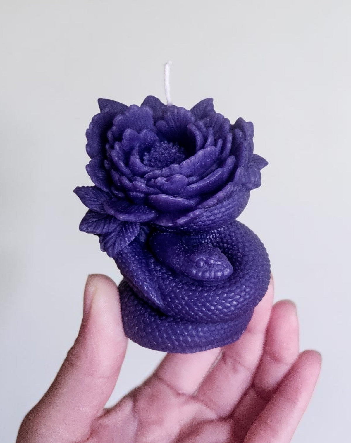 Moonlight Camellia Snake Candle