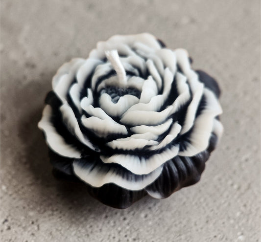 Ghost Bloom Peony Candle (Small)