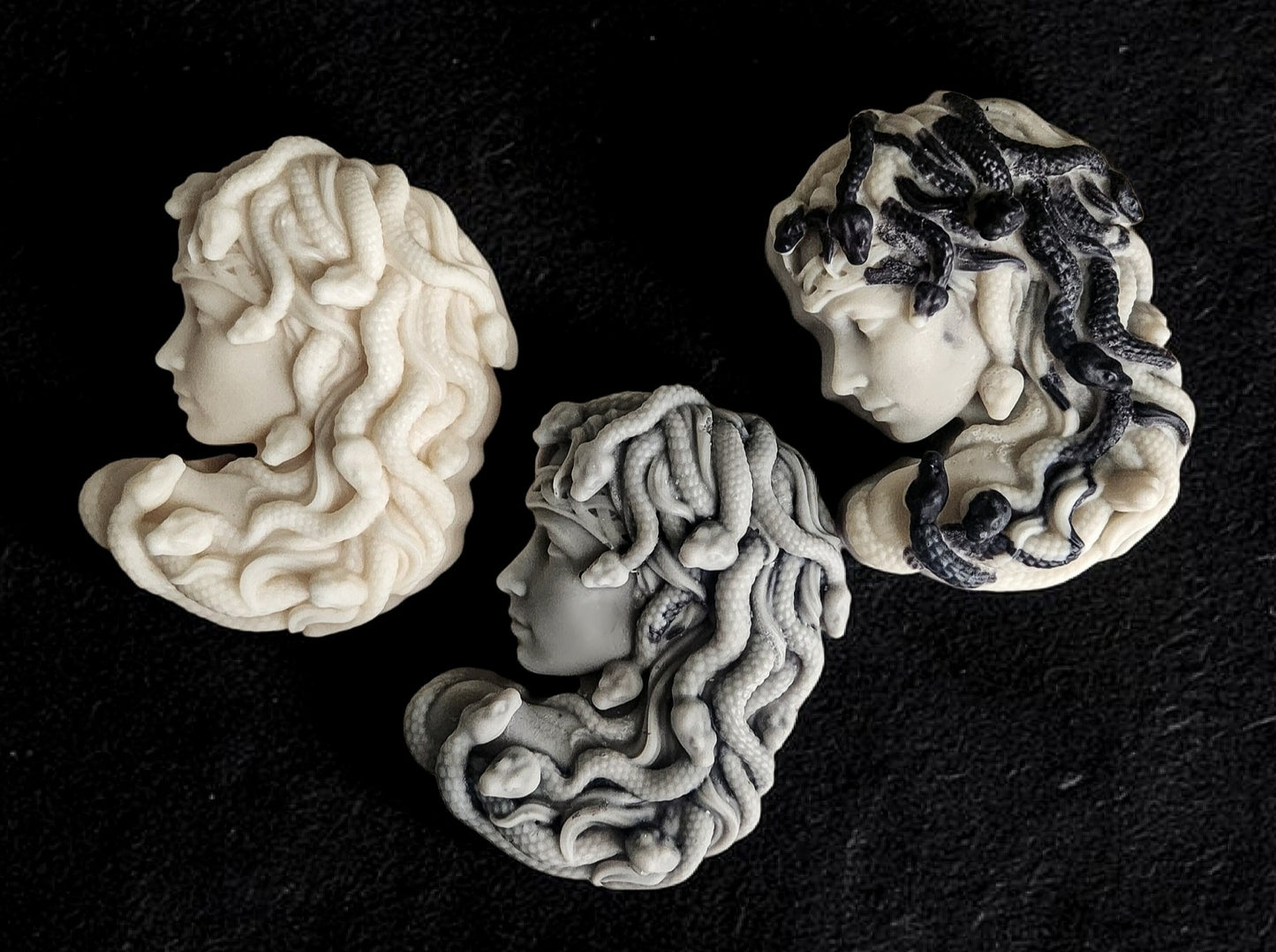 Medusa's Gaze Candle (Large)