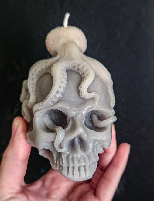 Marble Tide Octopus Skull Candle